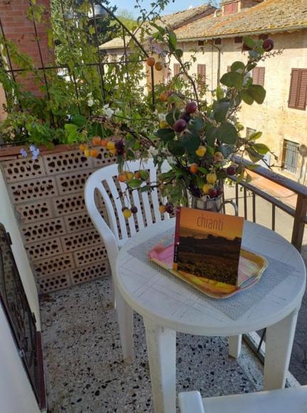 Guest House Edera San Gimignano Buitenkant foto